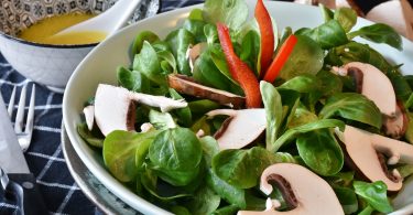 salade verte champignon